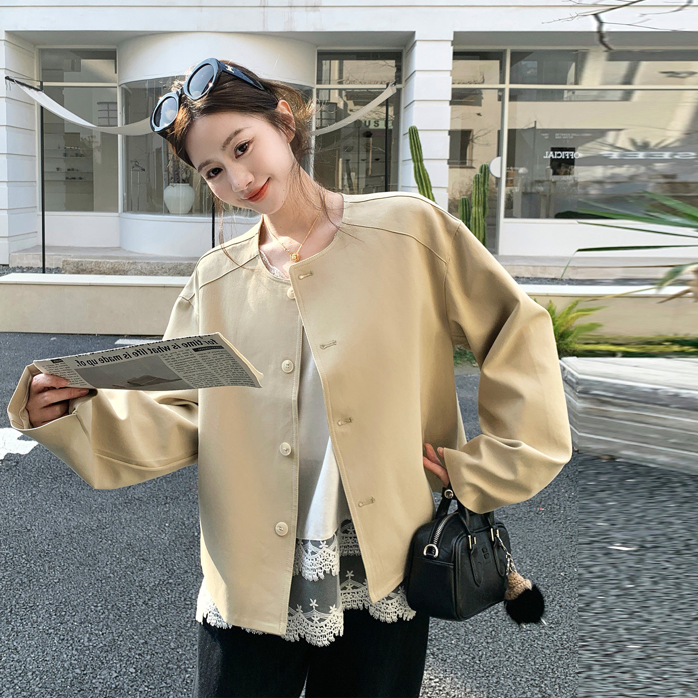 卡其色韩版小个子穿搭休闲外套女2026春天新款高级感时尚圆领上衣