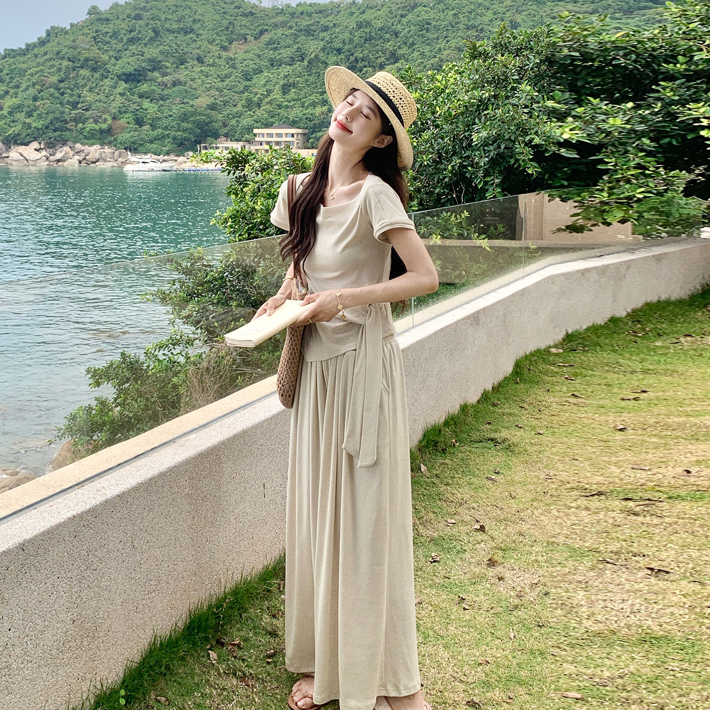米色韩版随性慵懒风夏日休闲套装女2026新款收腰上衣阔腿裤两件套