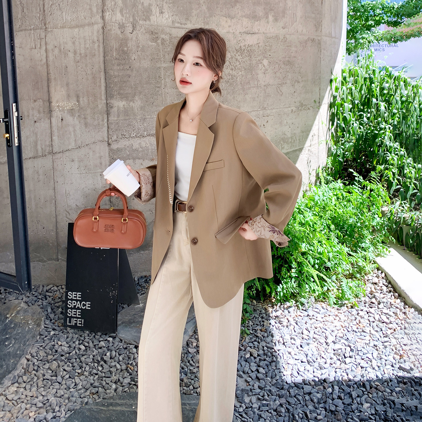 卡其色百搭通勤气质款西装外套女2026春天新款韩版休闲小个子西服