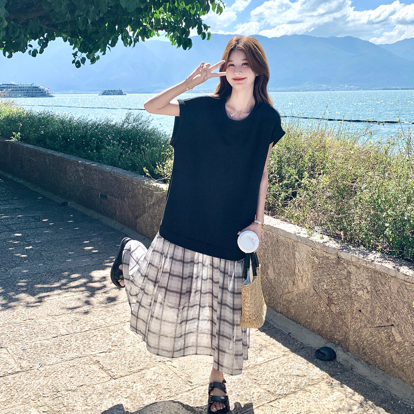 女夏短袖A字裙显瘦减龄黑色