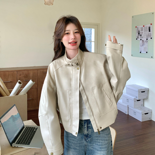 米白色小个子短款立领皮衣外套女2026春季高级感洋气休闲PU皮夹克