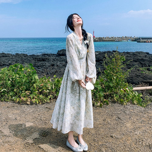 法式田园风V领碎花连衣裙女长袖