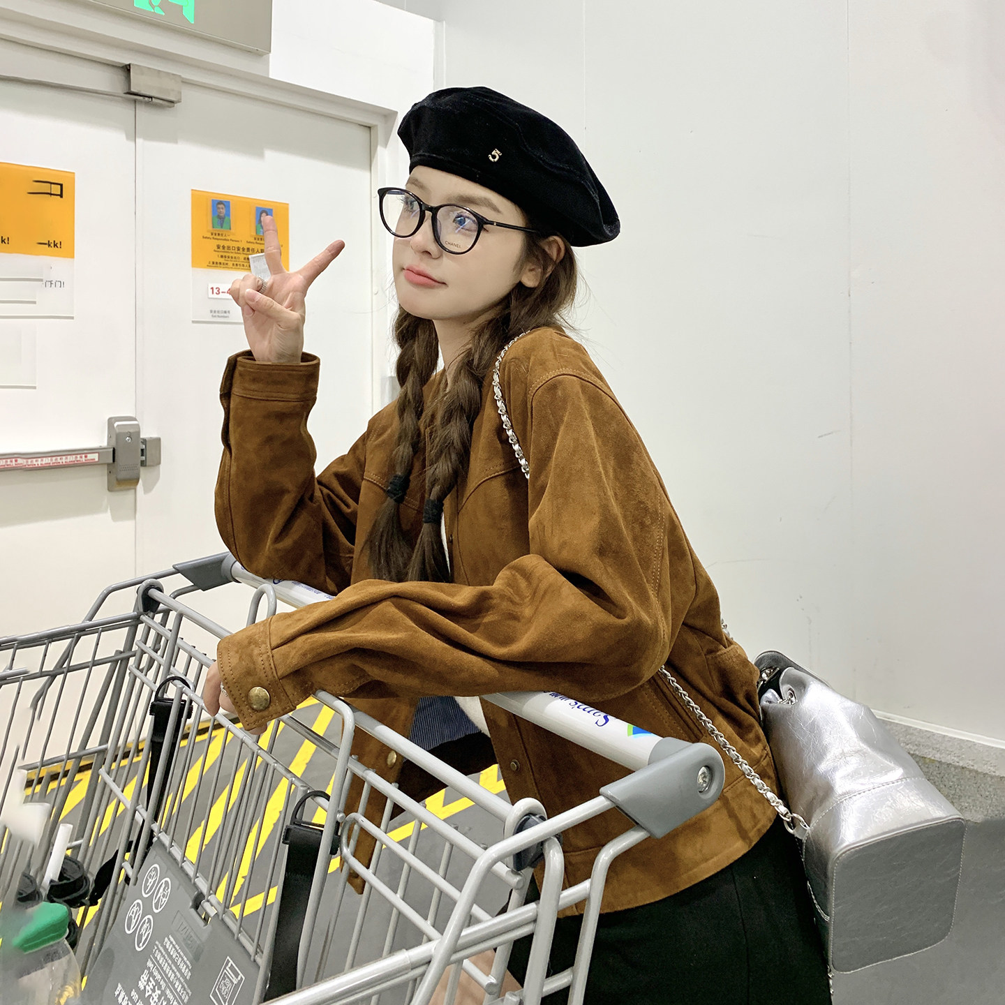 早春韩系小个子时尚穿搭减龄外套2026新款复古洋气设计感圆领上衣