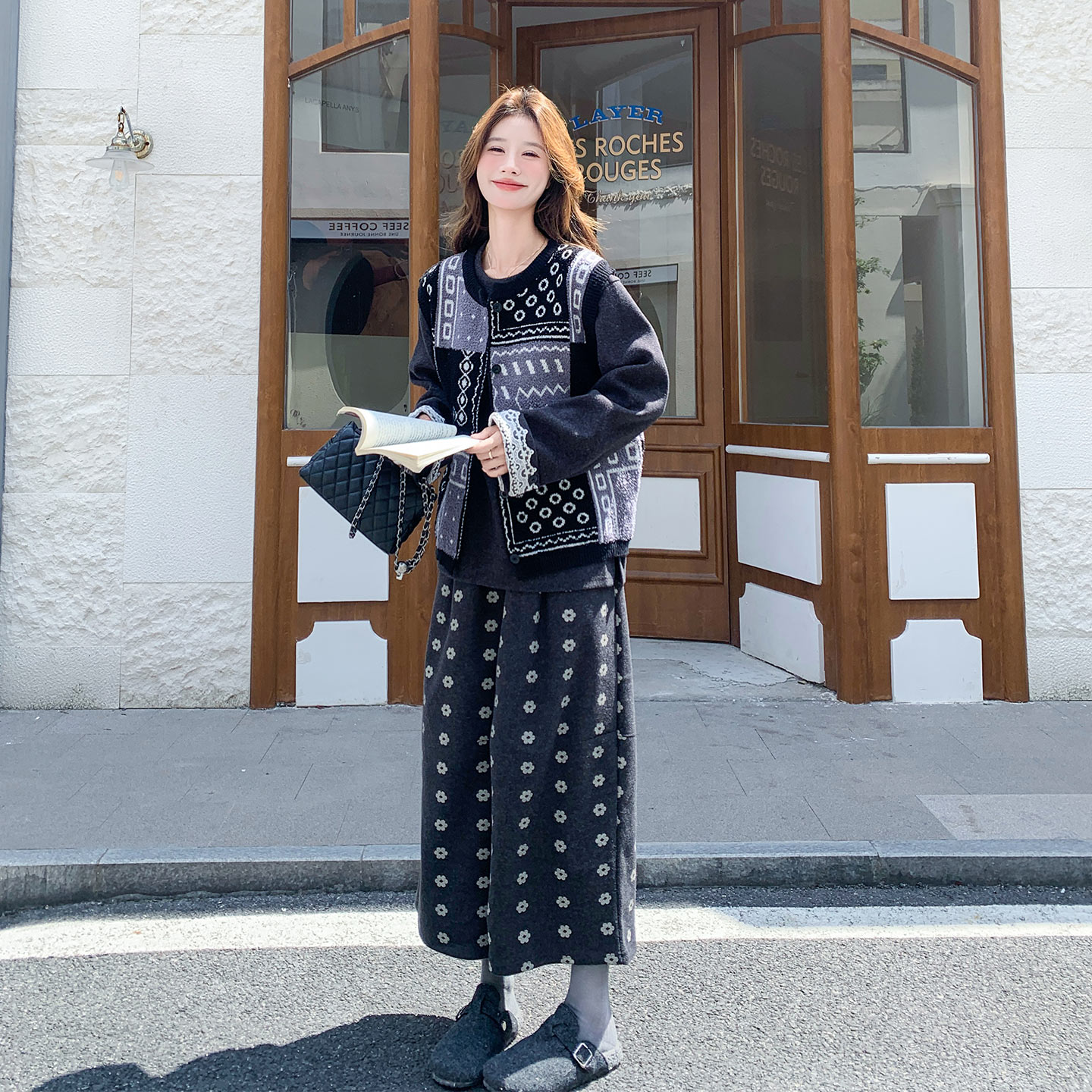 灰色洋气时髦感复古针织三件套女2026新款拼接马甲内搭阔腿裤套装