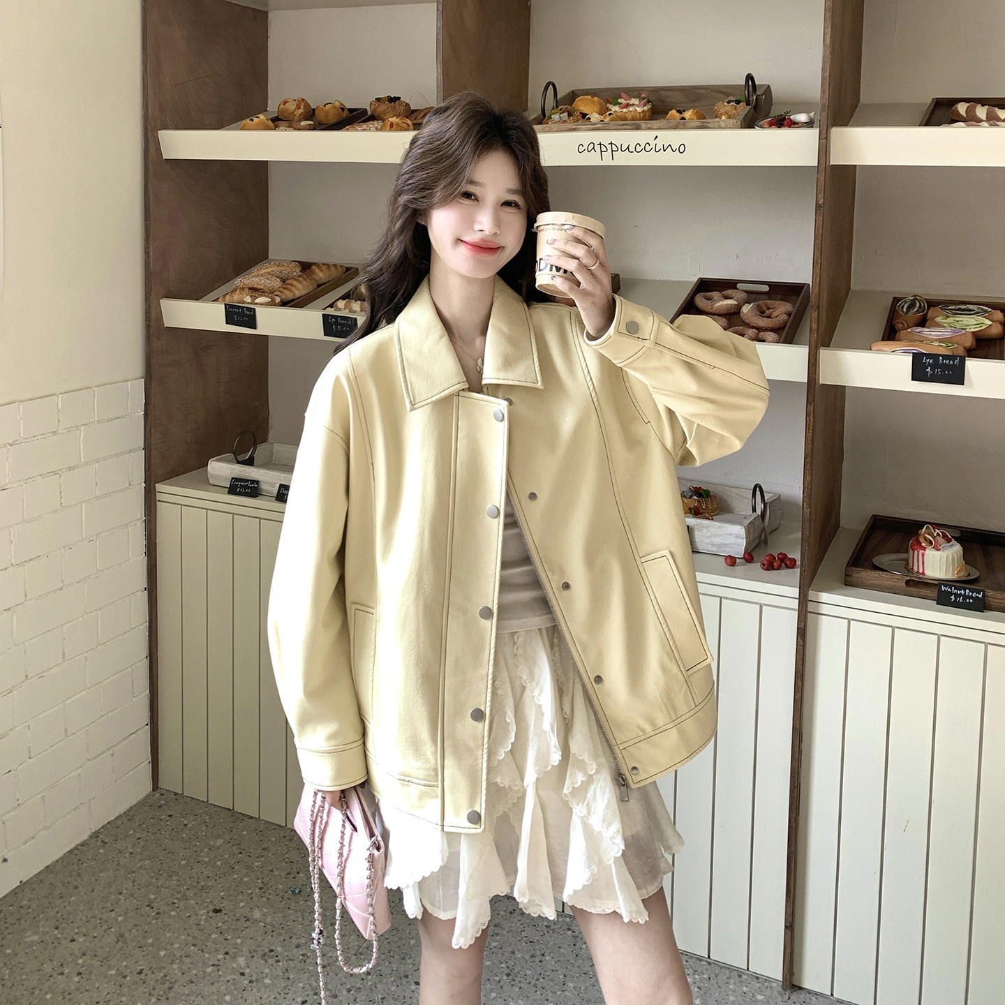 奶黄色明媚洋气氛围感PU皮夹克女2026秋新款小个子甜酷风皮衣外套
