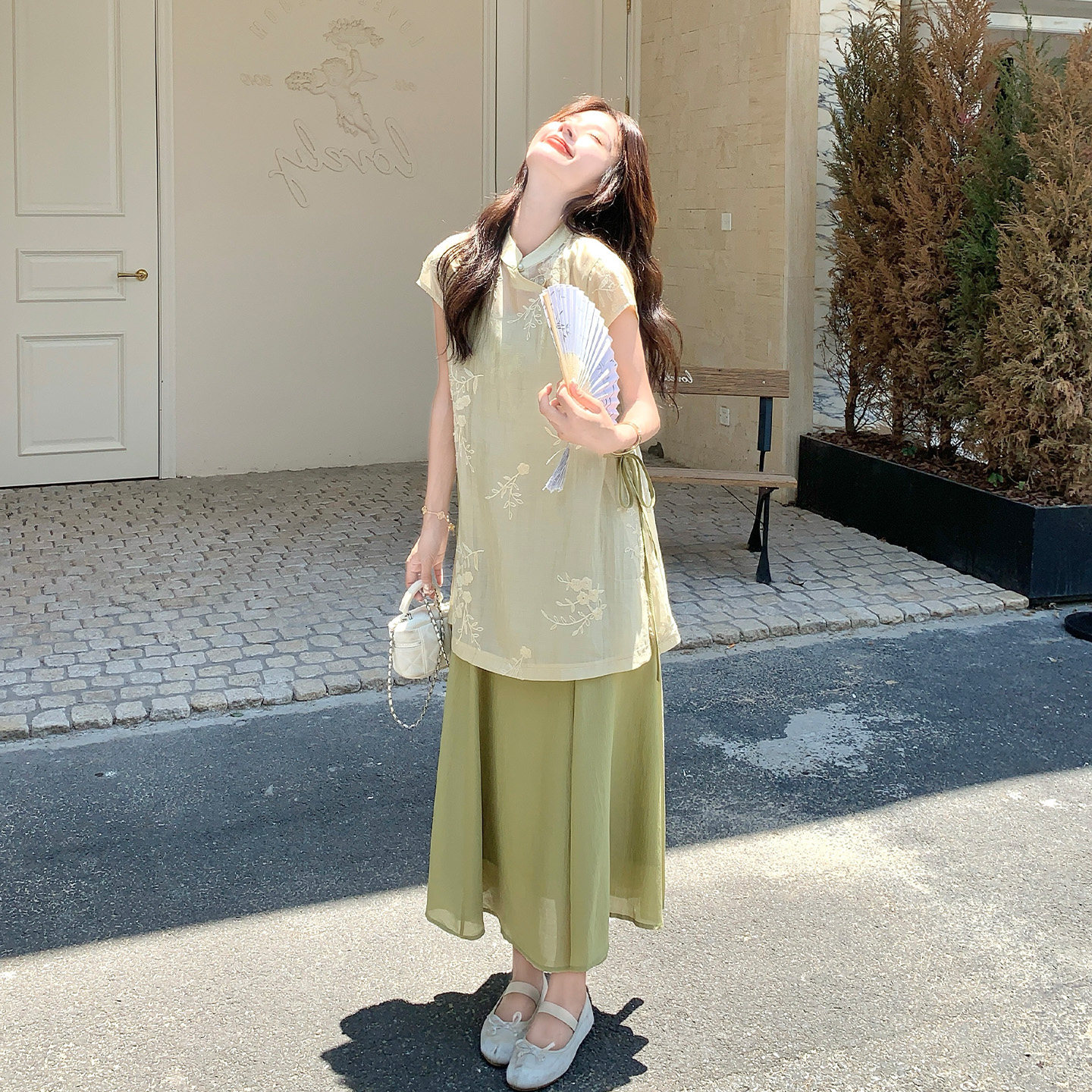 度假风刺绣连衣裙女夏两件套