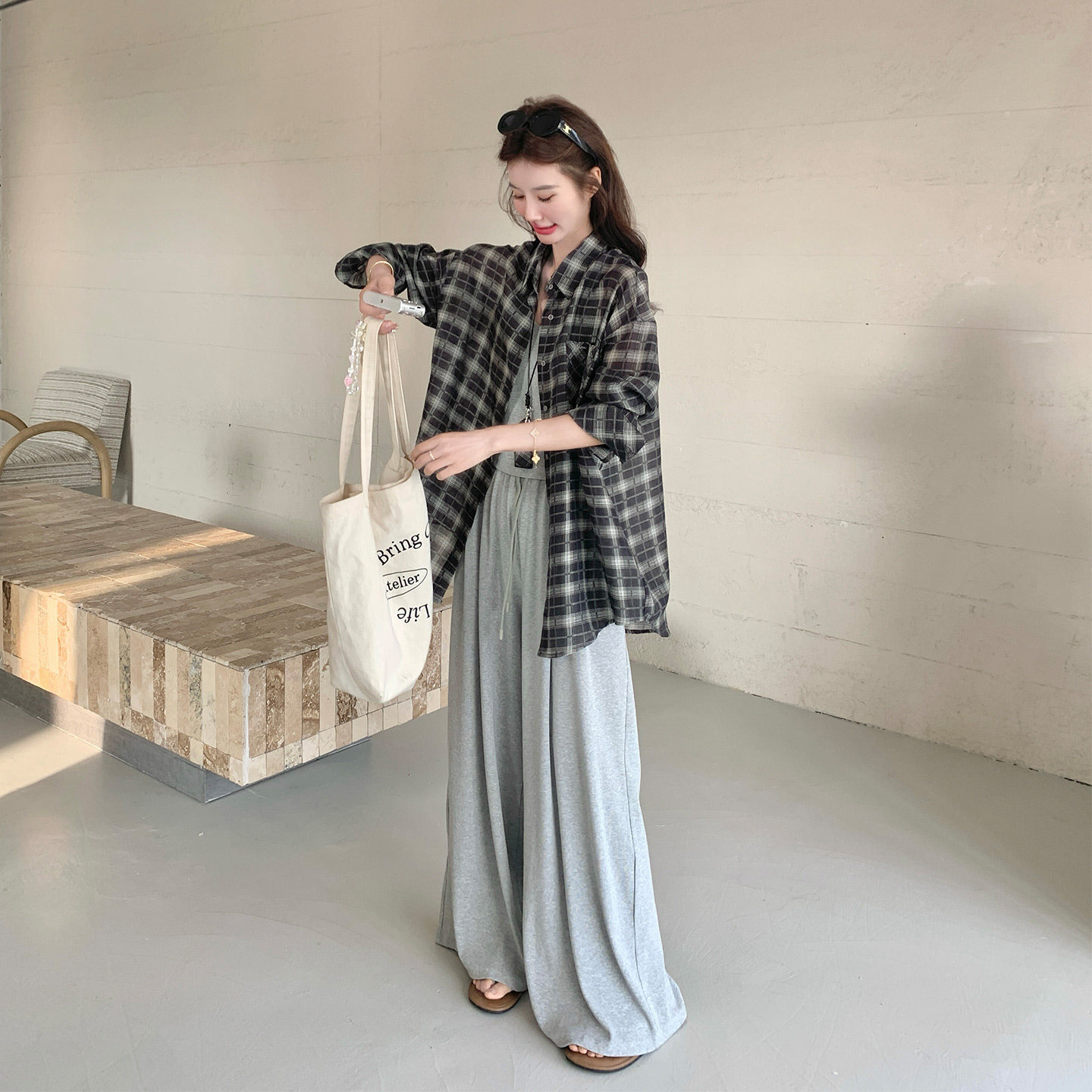 夏日通勤学院风格纹衬衫套装女2026新款休闲背心高腰阔腿裤三件套