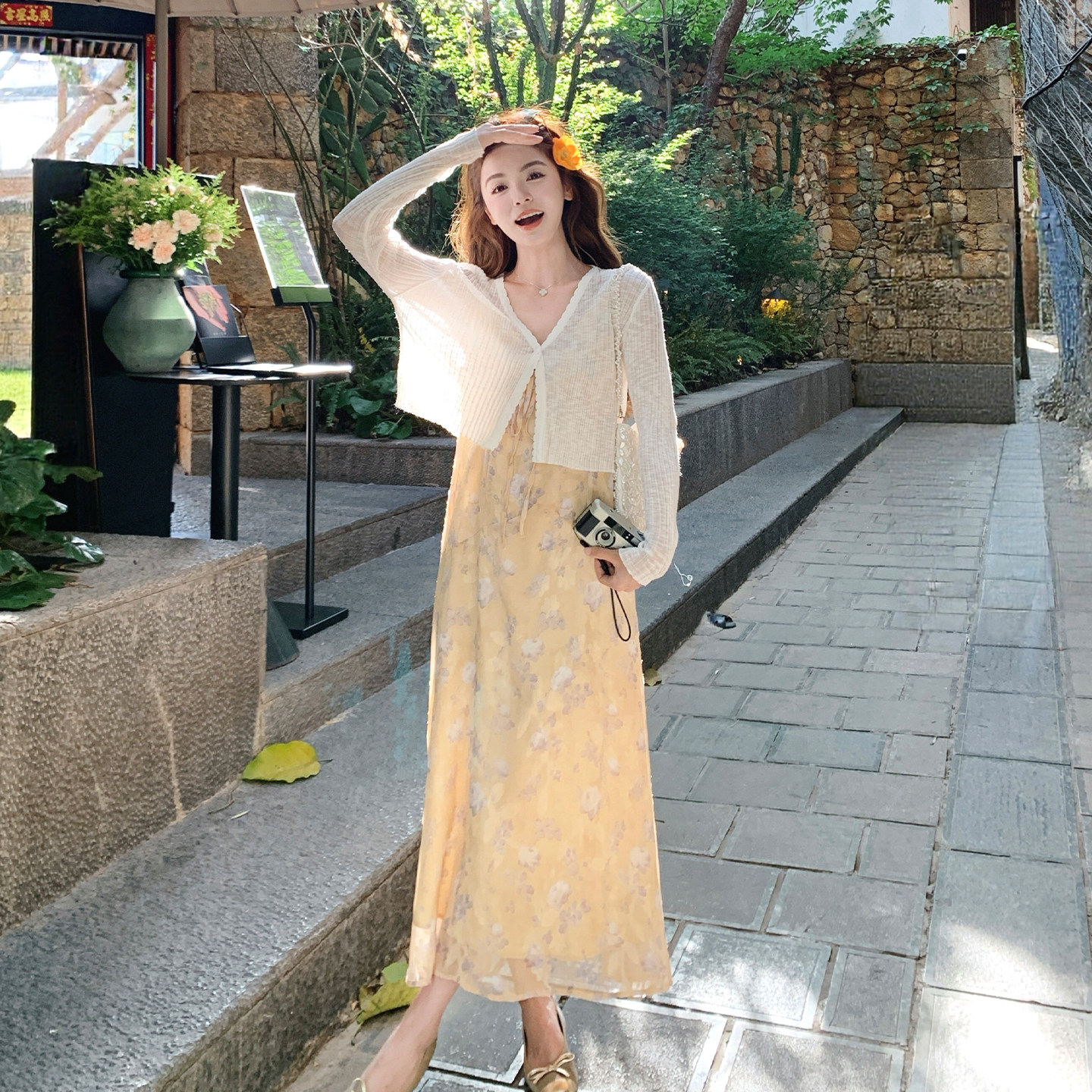 黄色明媚温柔风碎花吊带连衣裙套装女针织开衫两件套2026夏季新款