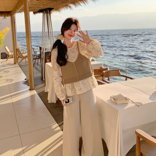 春季女装蕾丝拼接背心三件套
