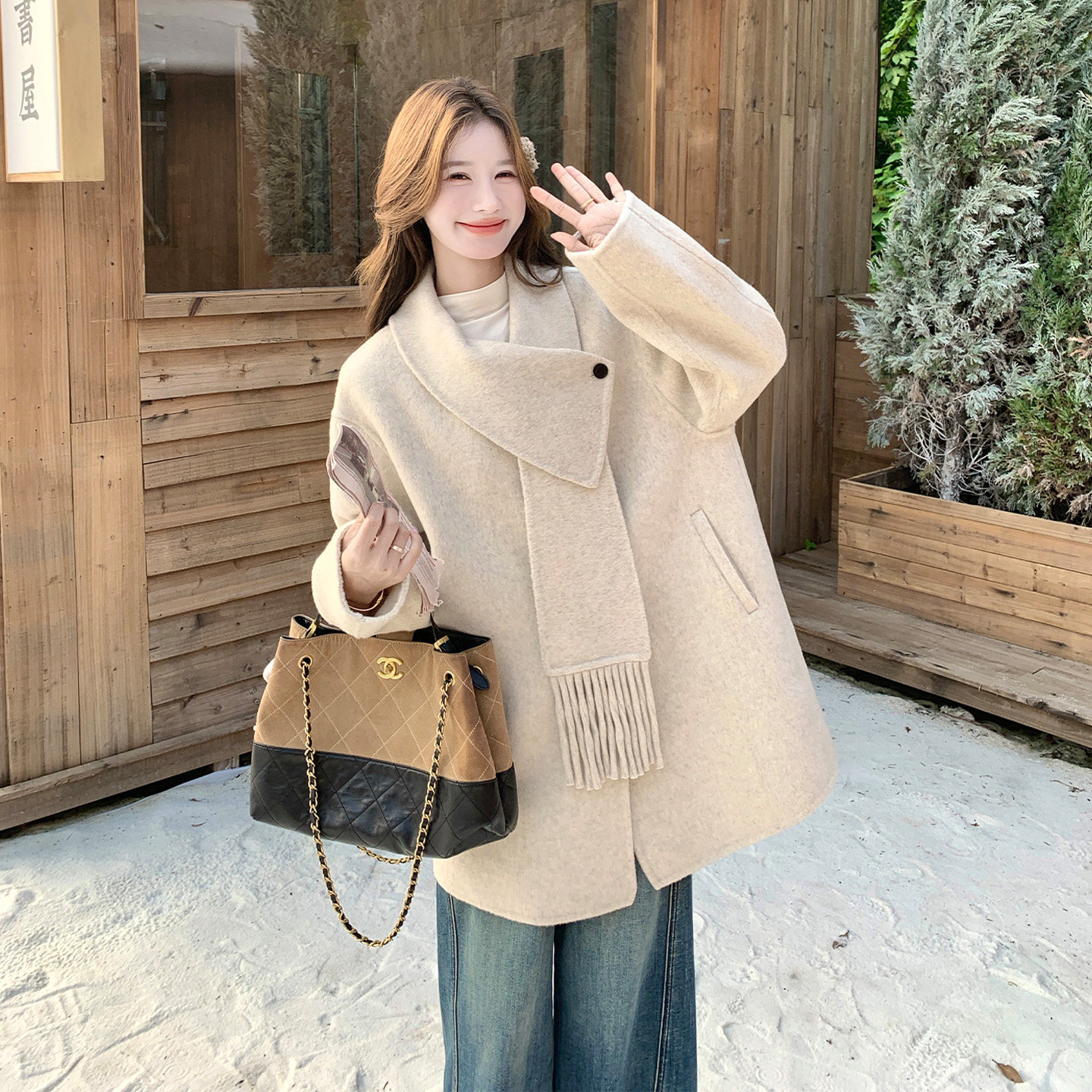 千金风围巾领双面毛呢大衣女