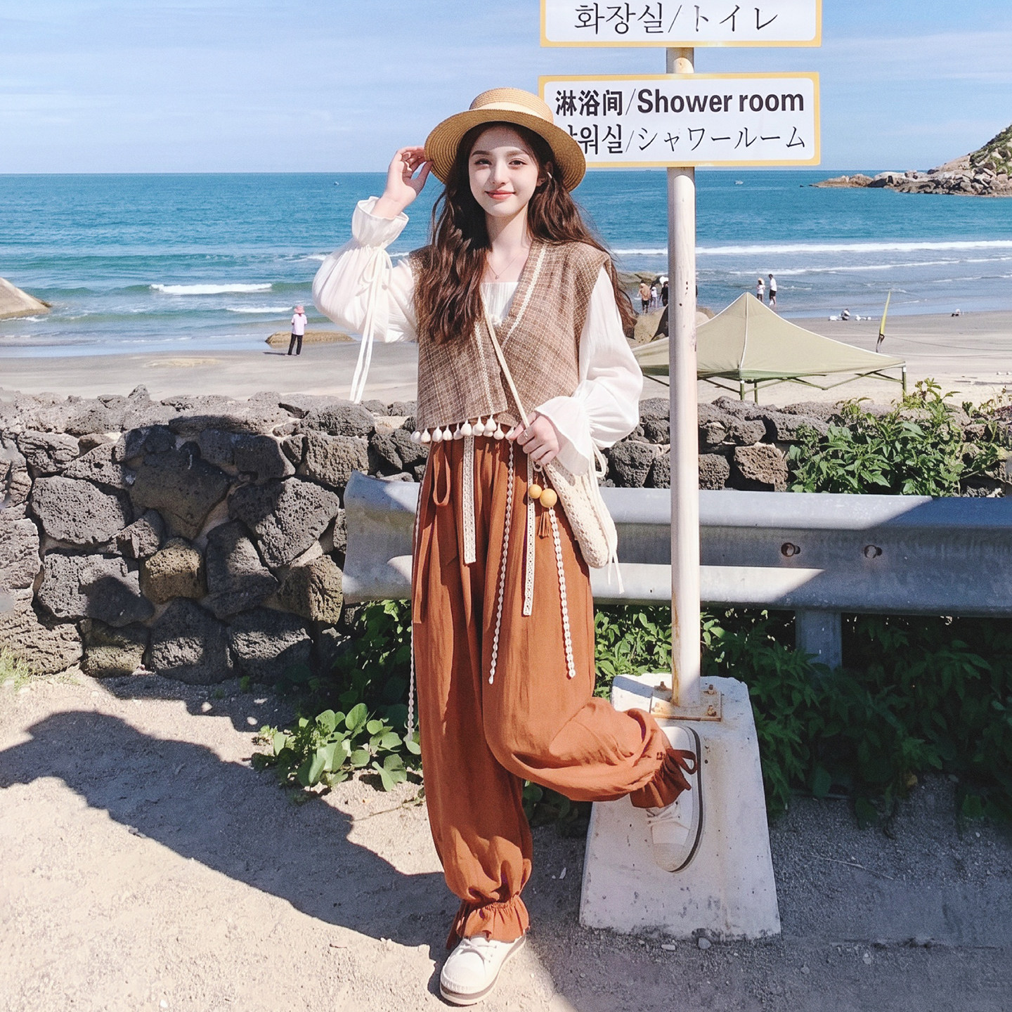 法式田园减龄套装女2026秋新款格纹流苏马甲内搭束脚阔腿裤三件套