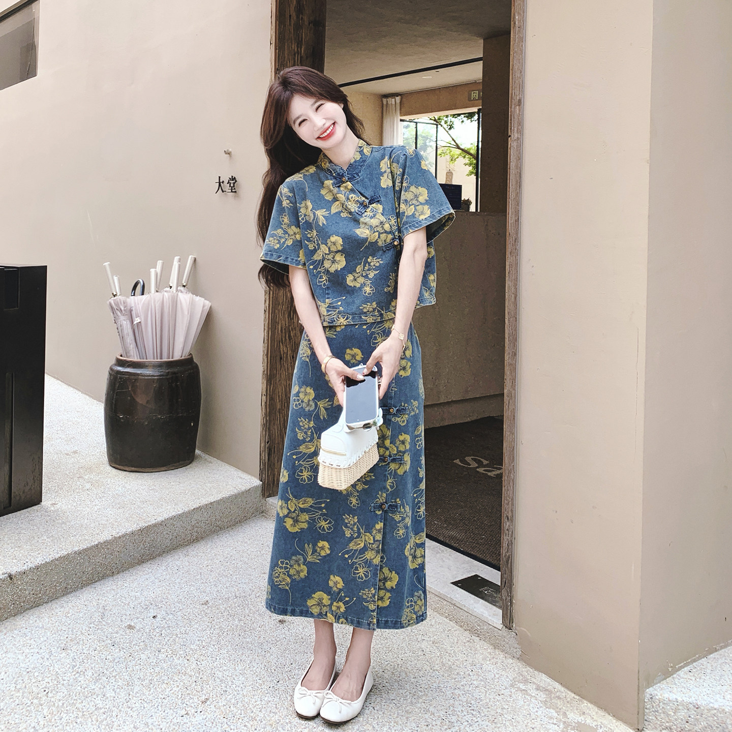 夏日新中式复古别致印花牛仔套装女2026新款短袖上衣半身裙两件套
