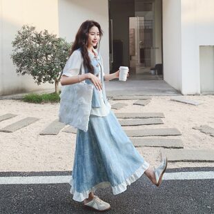 森系穿搭扎染风印花三件套女2026早春新款气质马甲衬衫半身裙套装