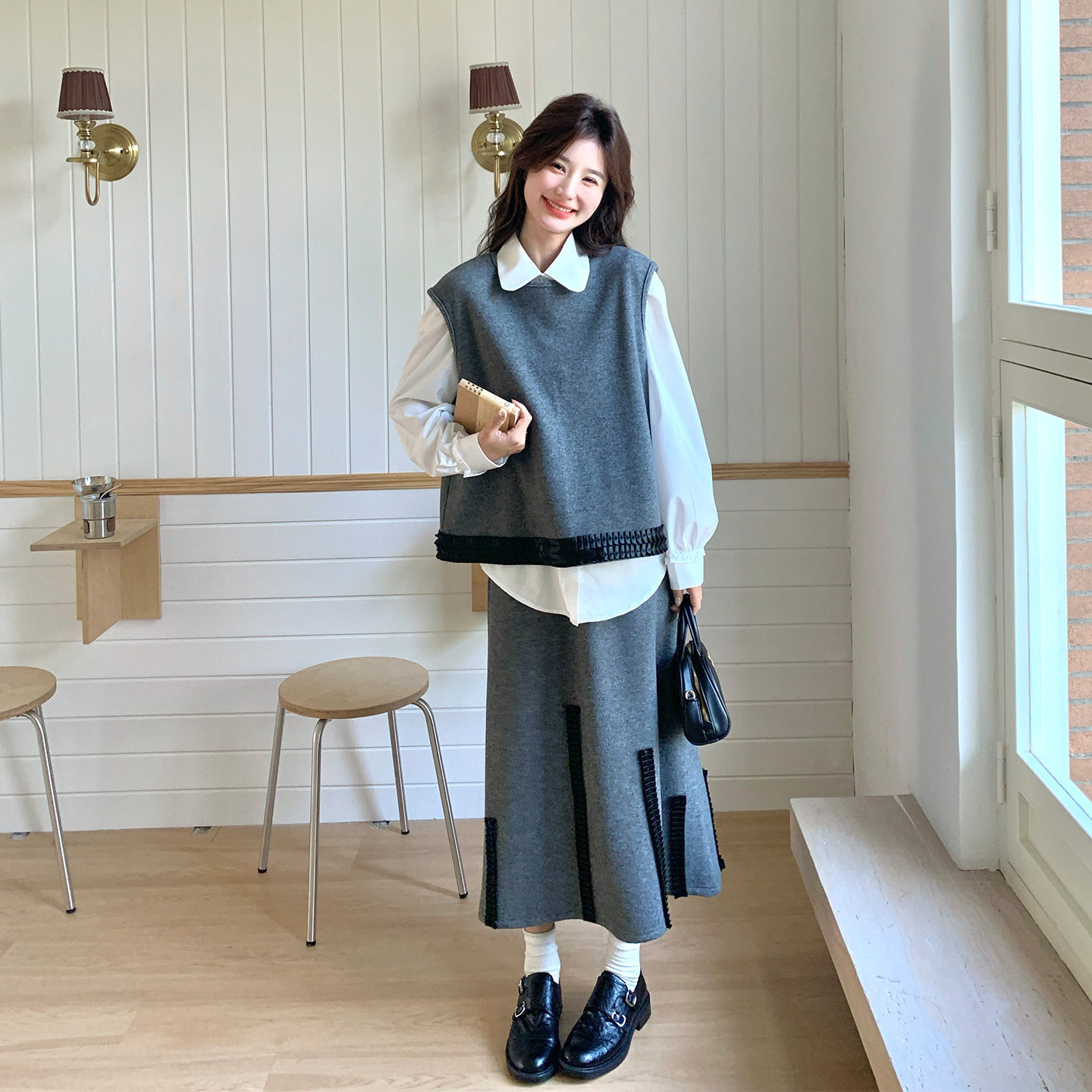 韩式时尚设计感撞色拼接马甲套装女2026秋季新款衬衫半身裙三件套