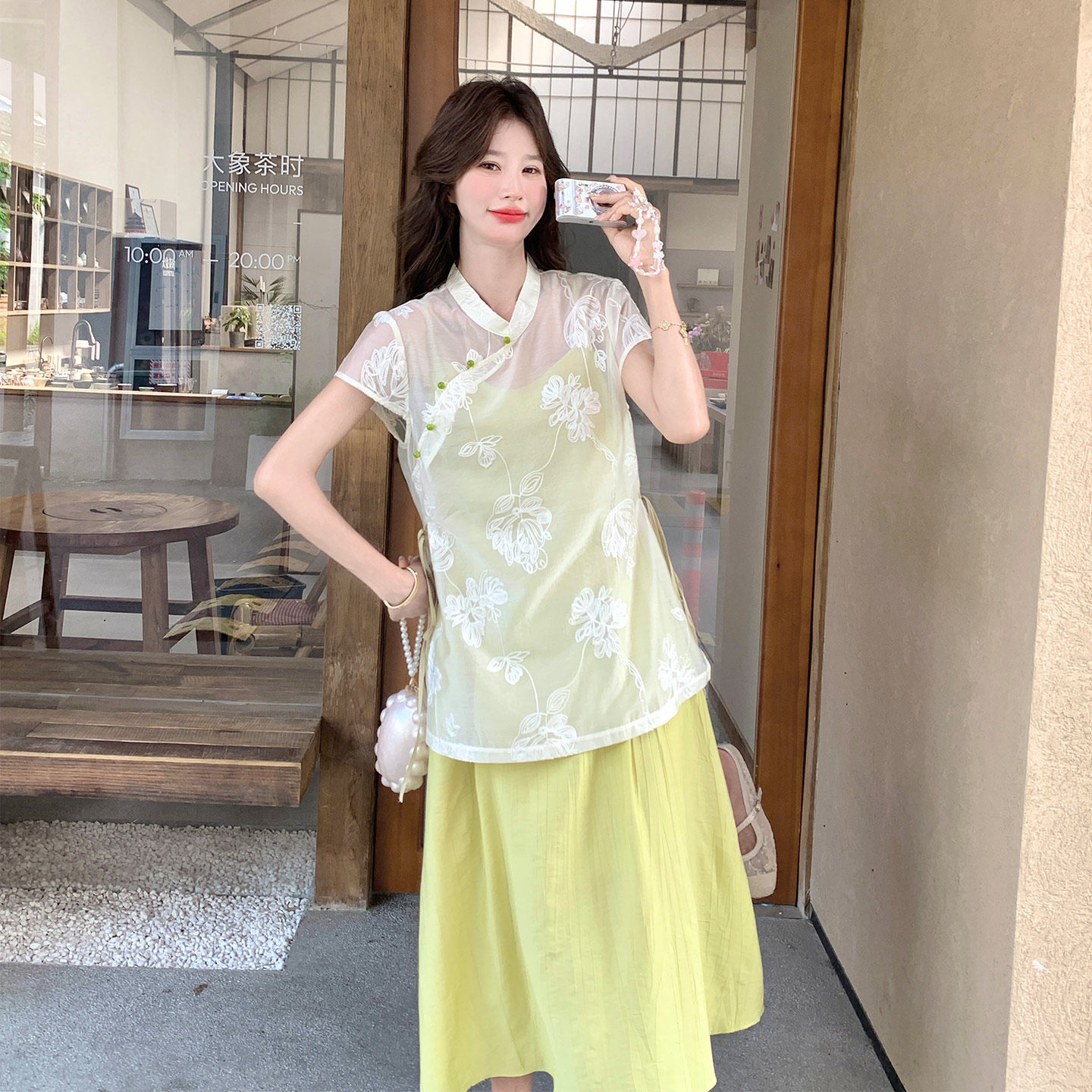 夏日新中式小清新甜美风吊带裙套装女2026新款国风刺绣罩衫两件套
