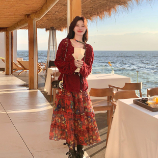 红色针织罩衫碎花连衣裙套装女2026春季氛围感洋气减龄长裙两件套