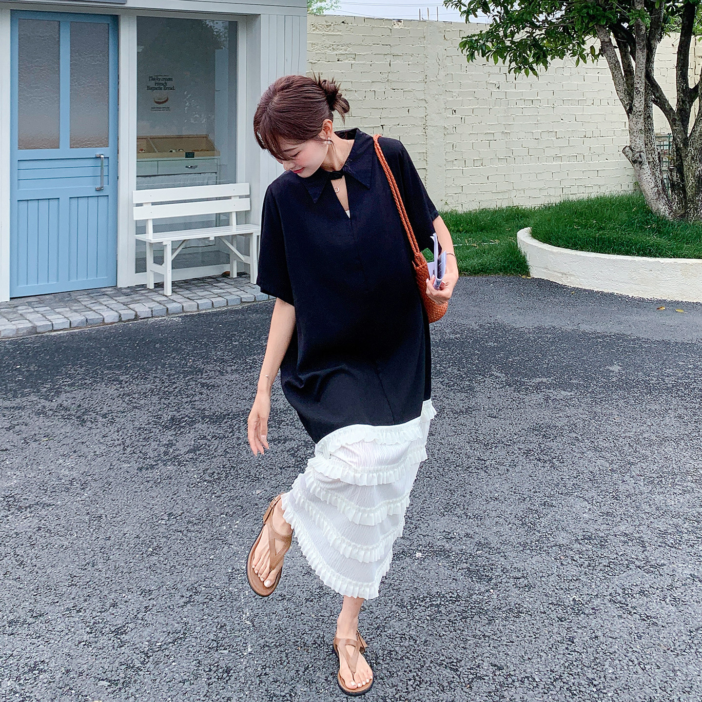 黑色优雅极简轻熟风连衣裙女2026新款韩版设计感撞色拼接衬衫裙夏