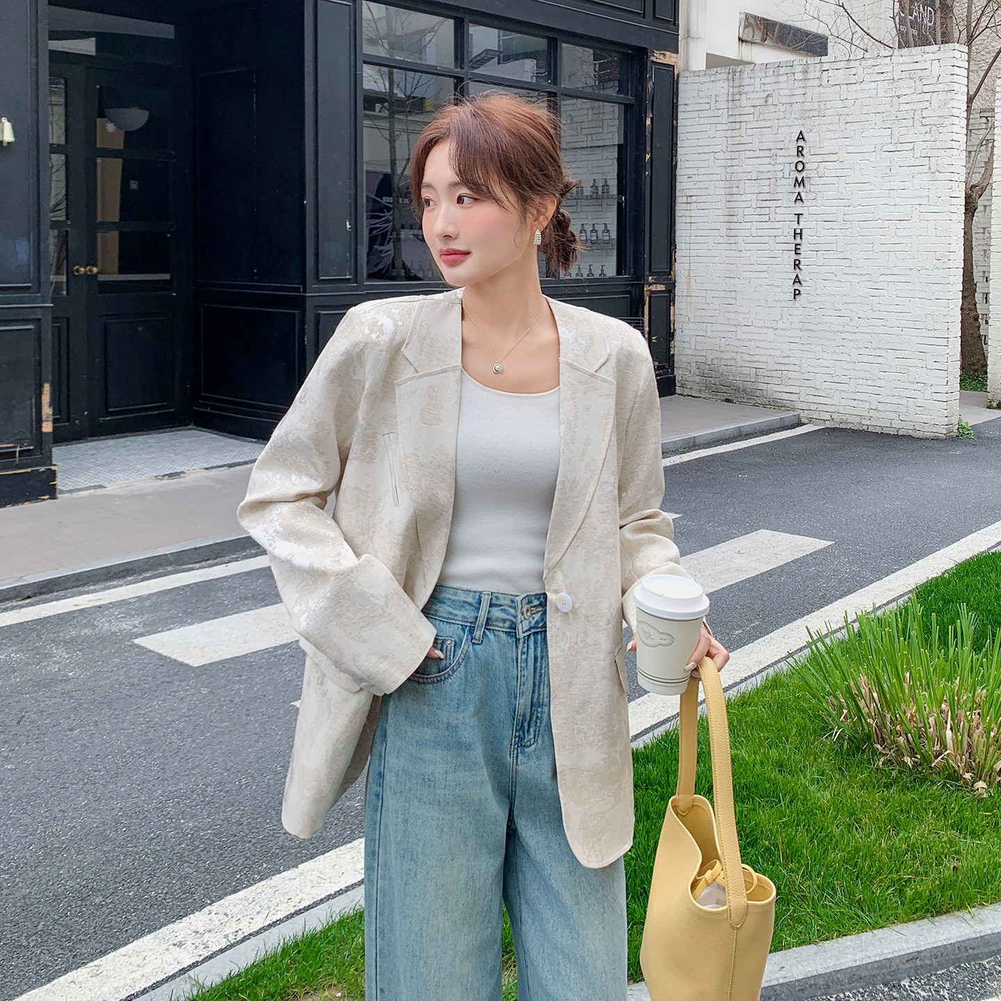 米色简约气质高级感提花西装外套2026夏季新款韩剧大女主穿搭西服