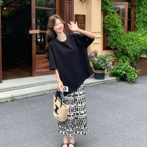 夏季慵懒风宽松T恤中腰女套装