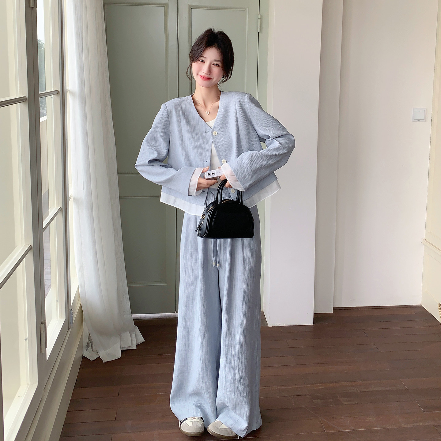 蓝色韩系简约风休闲套装女2026春季小个子圆领短外套阔腿裤两件套