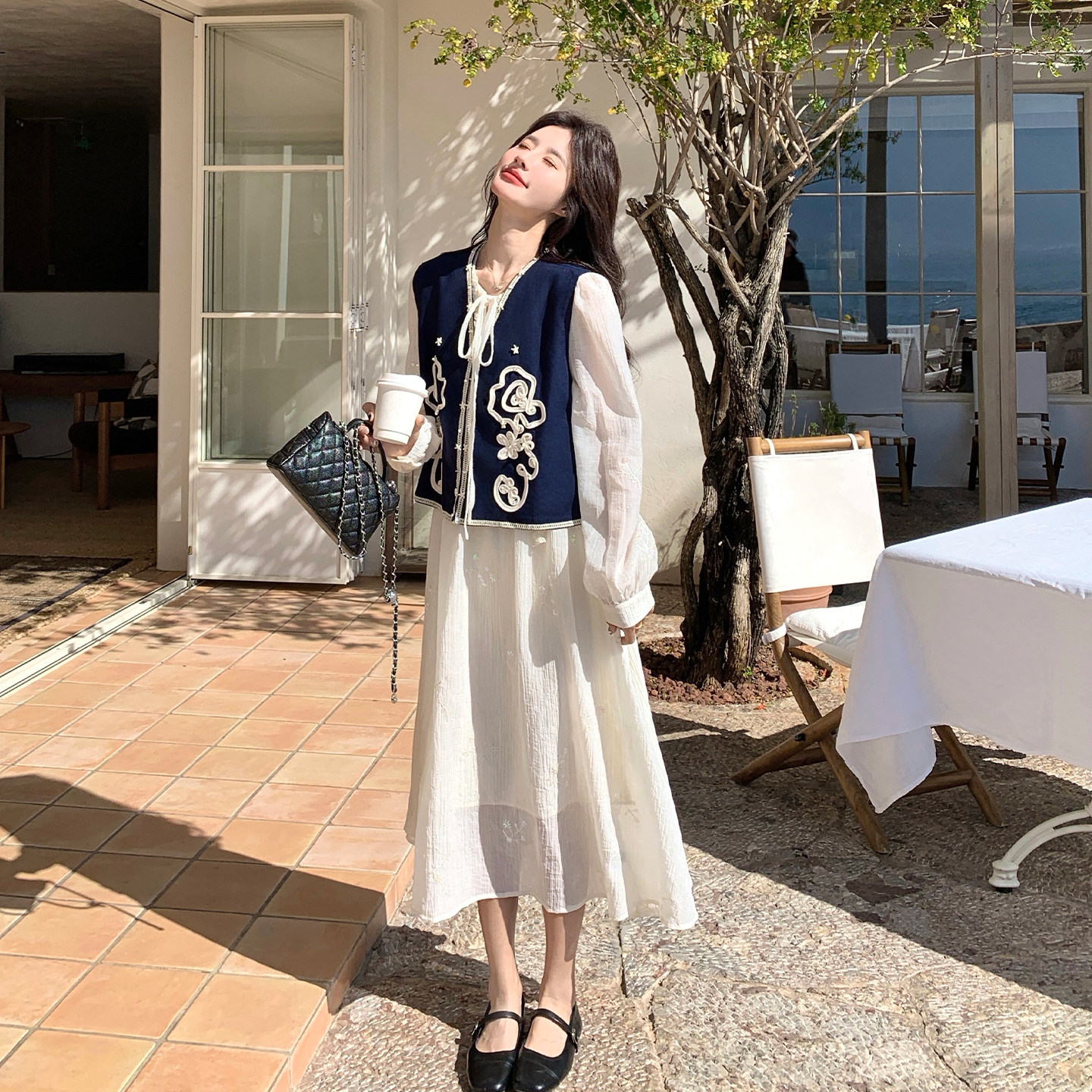 法式温柔慵懒风长袖连衣裙套装女2026春新款高级感刺绣马甲两件套