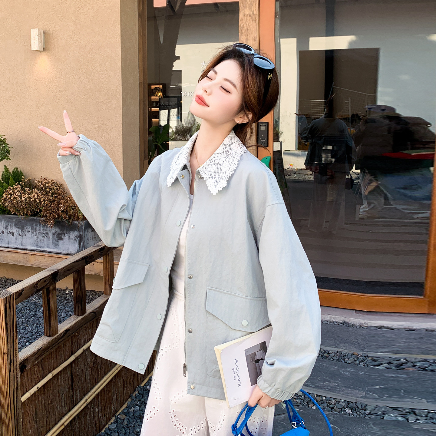 浅蓝色温柔减龄风休闲外套女2026春天新款韩系小个子蕾丝翻领上衣