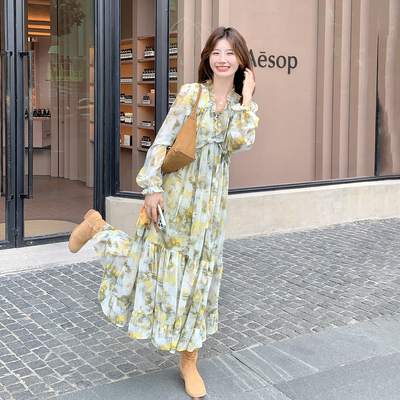 早春法式初恋甜美风长袖连衣裙女中长款2026新款时尚高级感碎花裙