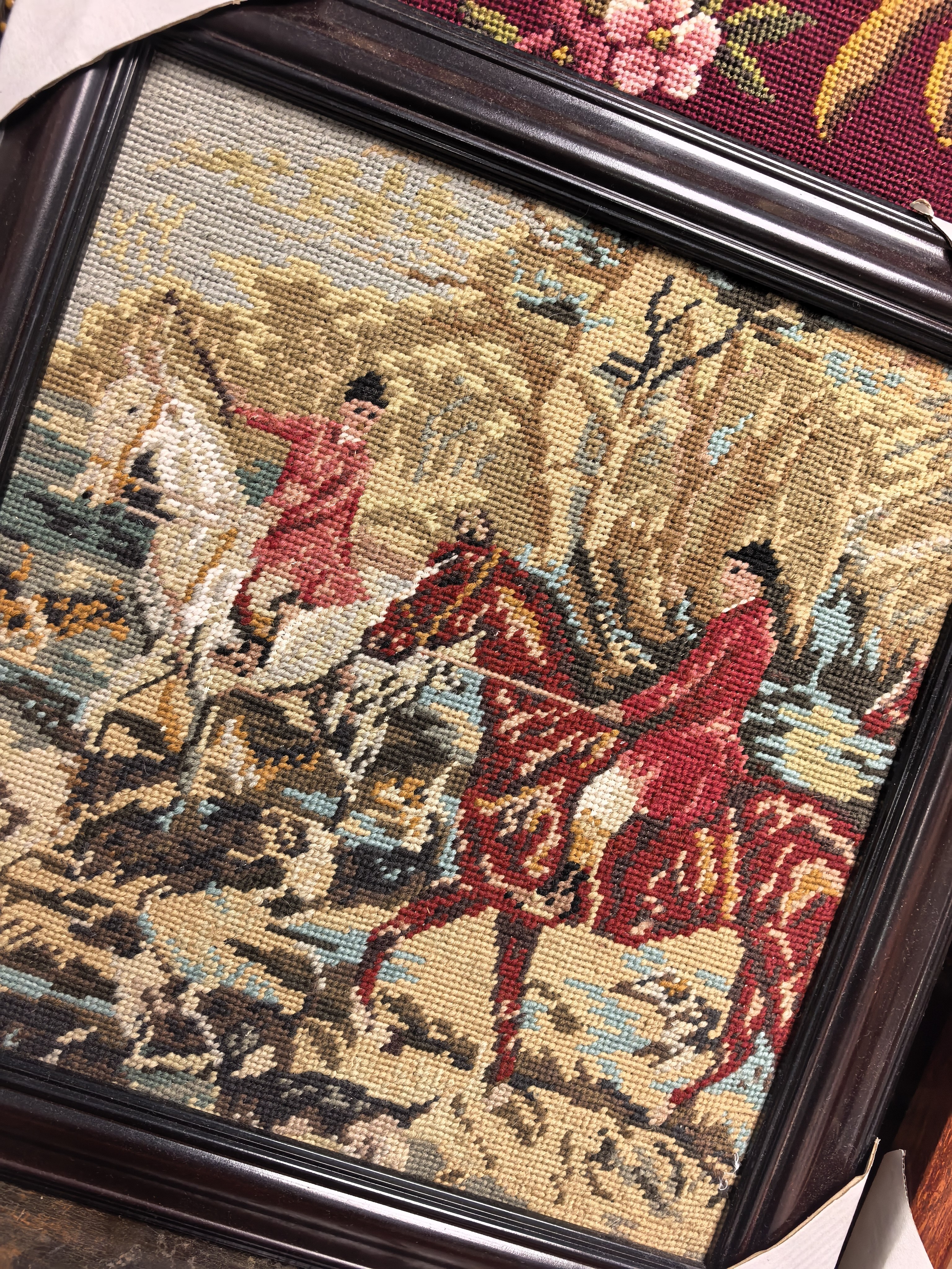 皇室狩猎图 绒绣画绣片（已装裱）45，厘米正方