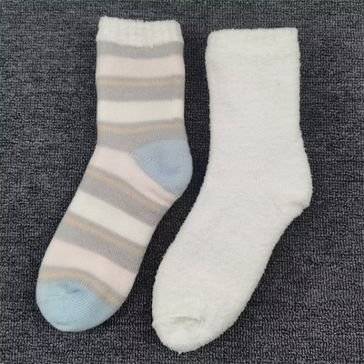 双层袜子女加厚保暖冬季袜针织中筒袜舒适条纹毛绒袜女居家睡眠袜