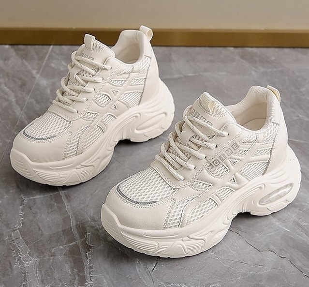 厚底小白鞋女款2025夏季新款透气网面内增高休闲运动鞋轻便老爹鞋