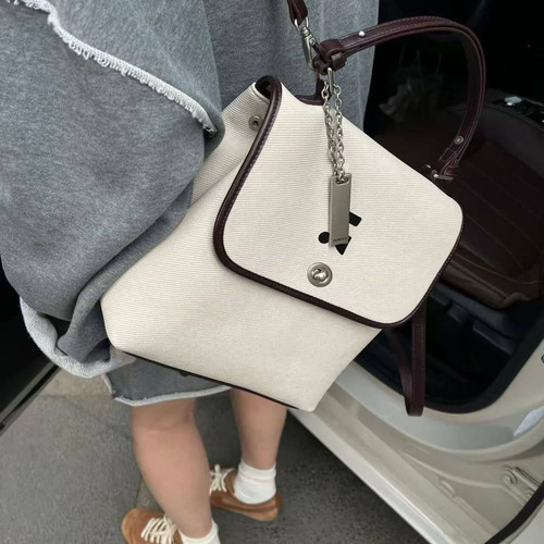 RR正品高级感百搭女双肩包