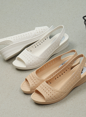 白色鱼嘴凉鞋女厚底防滑雨天可下水软底防滑中老年外穿塑料凉鞋女