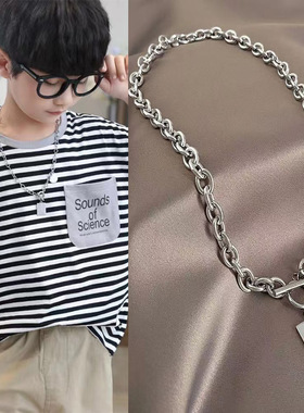 ins字母方牌儿童项链女潮酷百搭帅气吊坠男个性街舞走秀衣服配饰