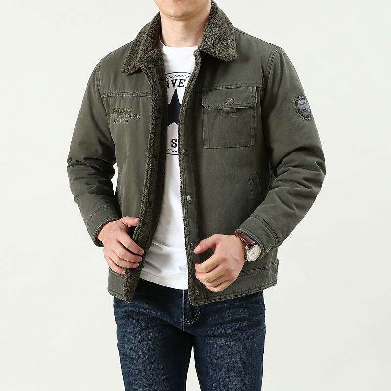 短款翻领羊羔毛内里棉衣