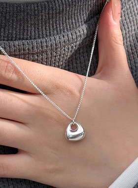 925银银坨坨小福包吊坠项链女小众设计轻奢高级感网红锁骨链