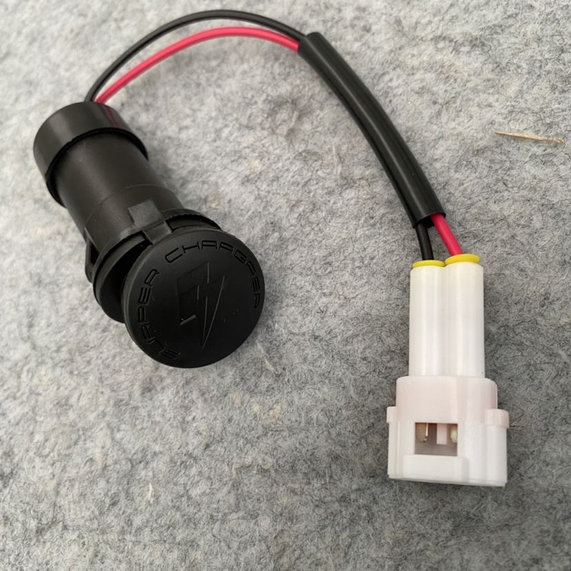 电动车mk2快充头DC12v取电线原车USB升级快充E系N系全系通用