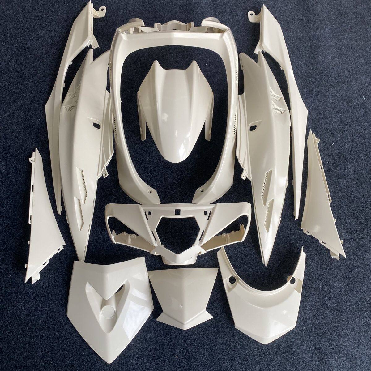 林海劲战四代目外壳烤漆件改装机甲外壳四代目空气动力学车壳