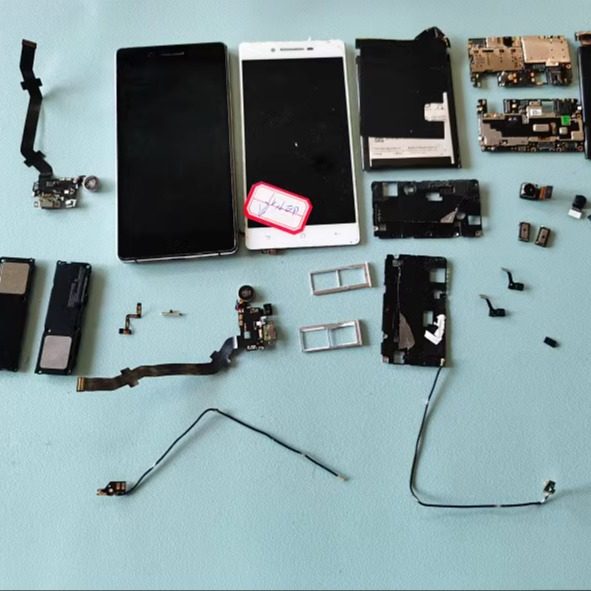 适用于 OPPO R8207 主板 屏幕 后壳  电池 摄像头 排线 按键 卡托