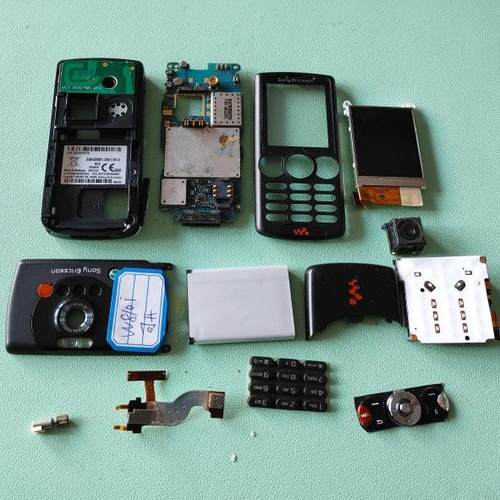 适用于 索尼爱立信 W810i 屏幕 主板 后框 后盖 按键 排线 电池