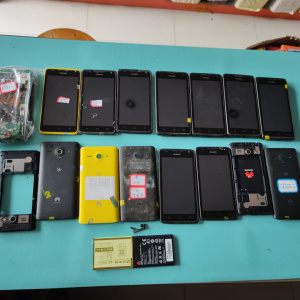 适用于 华为 C8813 屏幕 主板 电池 后框 后盖 卡槽 排线 听筒