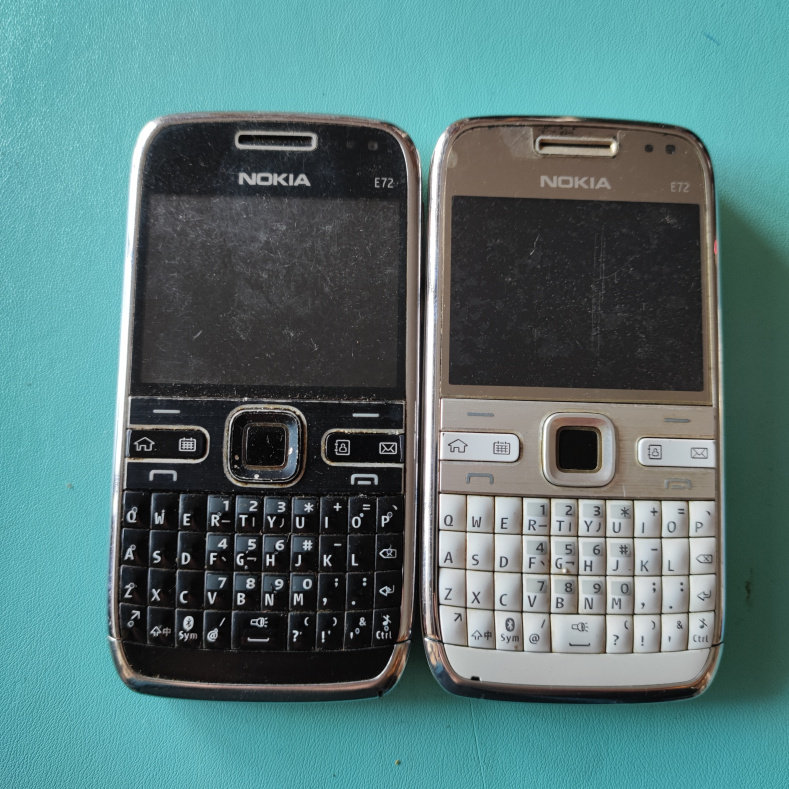 适用于 诺基亚 E72  可开机 配件机情怀机收藏老古董影视道具