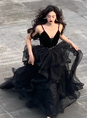 出租黑色晚礼服轻奢小众女主持人毕业气质法式生日裙小个子成人礼