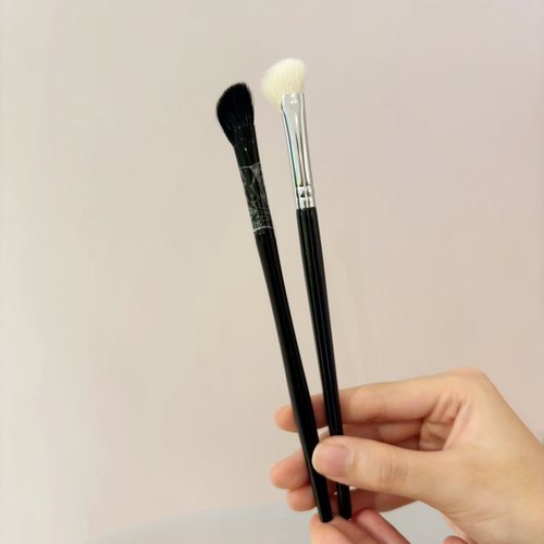 乌木半扇形鼻影刷精致铜管高档修容刷羊毛细光峰动物毛高光化妆刷