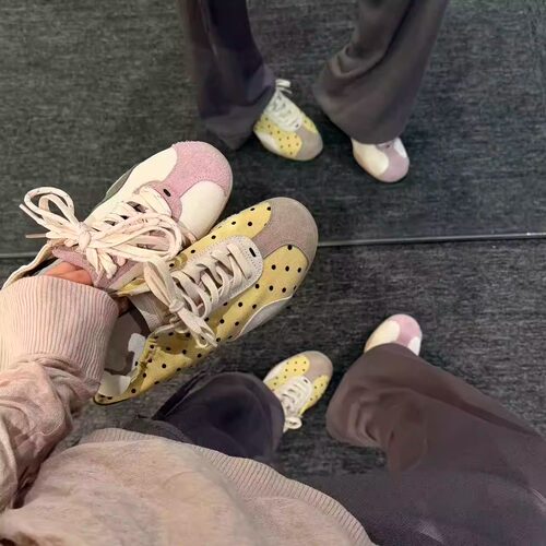 H55女鞋夏梦微风2026春季新款休闲隐形增高牛皮垫波点芭蕾德训鞋