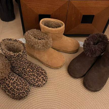 H55女鞋雪野寻豹2025冬季新款两穿短筒百搭平底增高小熊雪地靴