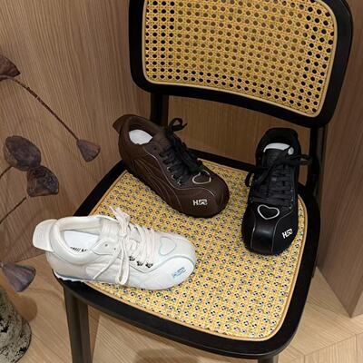 H55女鞋桃乐丝与摩卡可可复古爱心内增高圆头刺绣保龄球鞋德训鞋