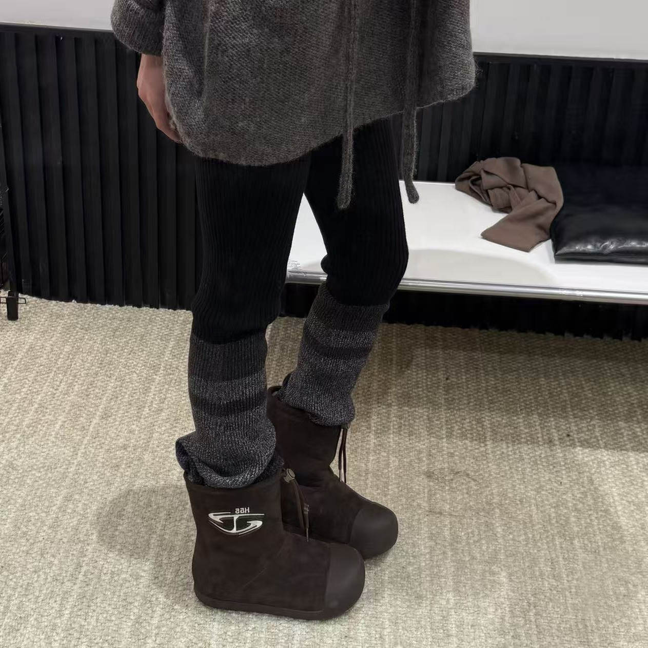 H55女鞋熊掌面包2025新款冬季加厚保暖高帮休闲百搭绒面雪地靴