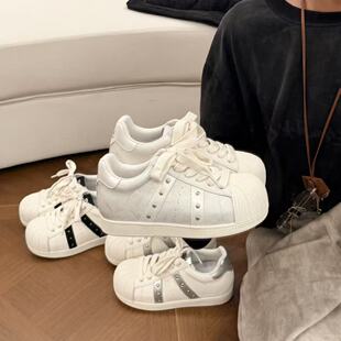 H55女鞋玩偶贝壳2026春季新款复古重塑休闲贝壳头韩版百搭板鞋