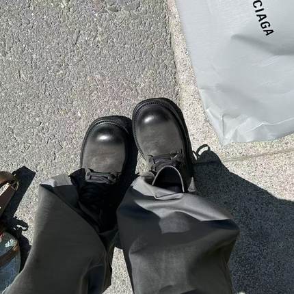 H55女鞋黑暗骑士2025新款英伦复古高帮8孔系带擦色百搭骑士马丁靴