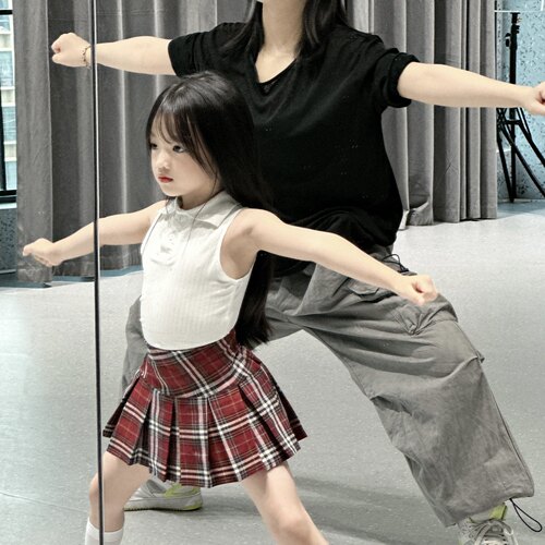 Pi dan baby2023新款夏装JK裙洋气百褶裙格纹短裙女童背心上衣潮